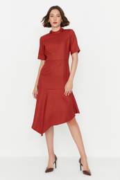 Red Belted asimetrina tkana obleka