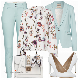 Winter Outfits met grijs Pump Guess "MOS MOSH"