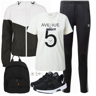 Outfit met blauw Sneaker Nike "Praktische look"