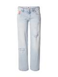 Boyfriend Jeans für kurvige Personen image