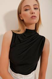 Trend Alaat Stili Women's Black High Neck Shoulder Draped Sleeveless Sandy Blouse
