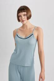 Fall In Love Regular Fit Strappy Casual Pajama Top