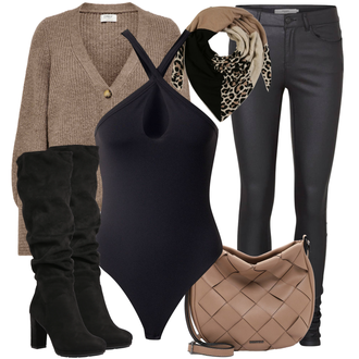 Outfit mit Beige/Braun Schal/Bandana/Kopftuch/Tuch About You "Outfit für den Herbst"