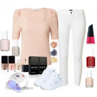 Outfit mit Weiß/Blau Sneaker Guess "Nageldesignerin"