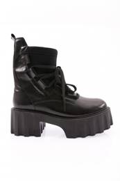 Es803 Women's Thick Sole Lace-Up Boots.