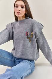 Women's Brooch Shoulder Detailed Sweater
