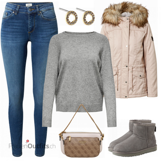 Outfit mit Grau Stiefel UGG "Warmer Alltagslook"