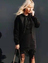 Black sweatshirt cxp0482. R21