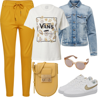Old Money Outfit mit Weiß/Blau Sneaker Low/Schmaler Sneaker/Vintage Sneaker/Skateschuh/Leder Sneaker Nike Sportswear "Sommer Look für modische Frauen"Look: Sportlich, Esthetische, Old Money