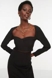 Black Collar Detailed Woven Blouse
