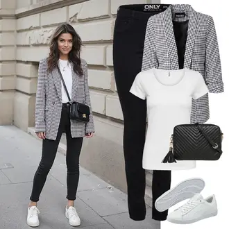 tenues avec Noir Jeans avec Fente/Jean Taille Haute/Jean Coupe Slim/Jean Motard/Veste d'Hiver/Chaussures en Cuir/Jean Push-up/Jeans Thermiques Only "Tenue légère"