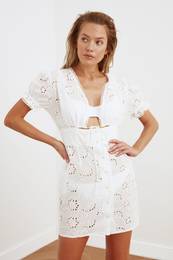 White Button Detailed Fisto Beach Dress