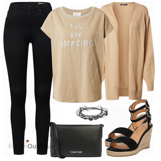 Outfit mit Schwarz Lederjacke/Cord Legging/High Waist Legging/Strick Legging/Gefütterte Leggings/Lederjacke/Thermohose/Treggings/Warme Leggings/Biker Jeans/Thermojeans VERO MODA "Alltagsoutfit"