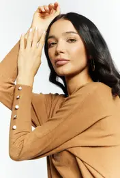 Woman's Jumpers & Cardigans