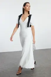 White A-Line Bow Detailed Woven Dress