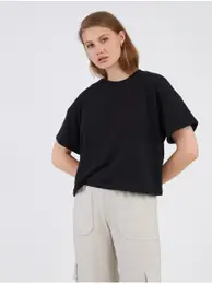 Black Women's Basic T-Shirt Chilli - Women